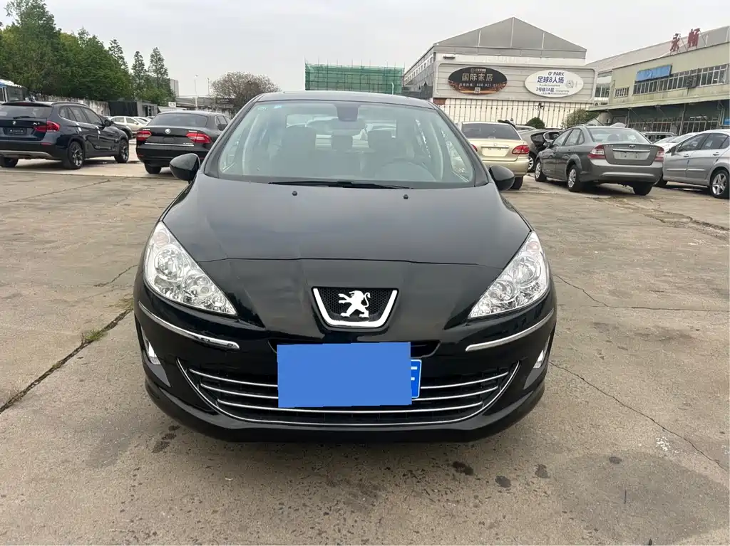 Peugeot 408 2.0L Auto Comfort Edition, фото 2