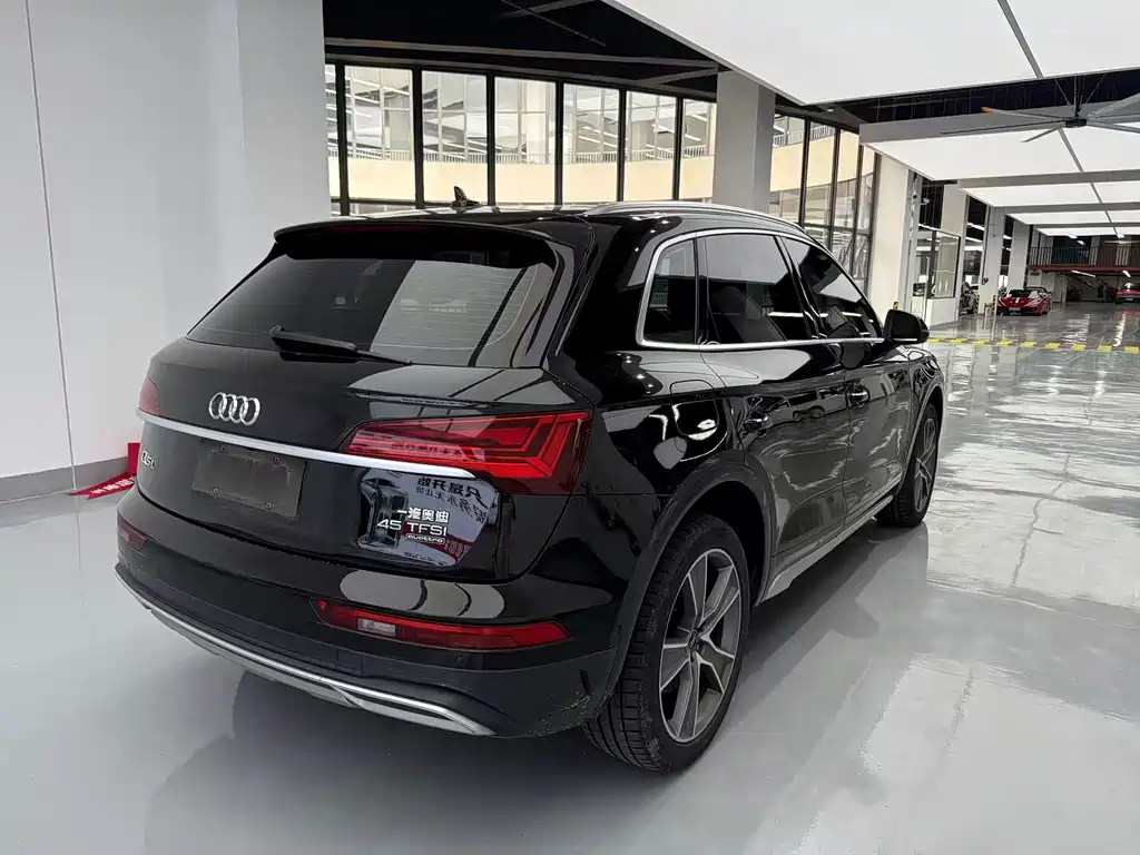 Audi Q5L — миниатюра 12