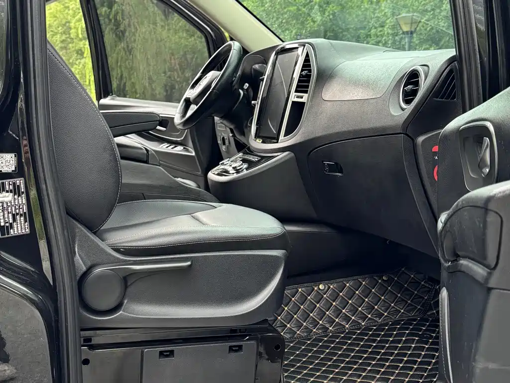 Mercedes-Benz Vito — миниатюра 9