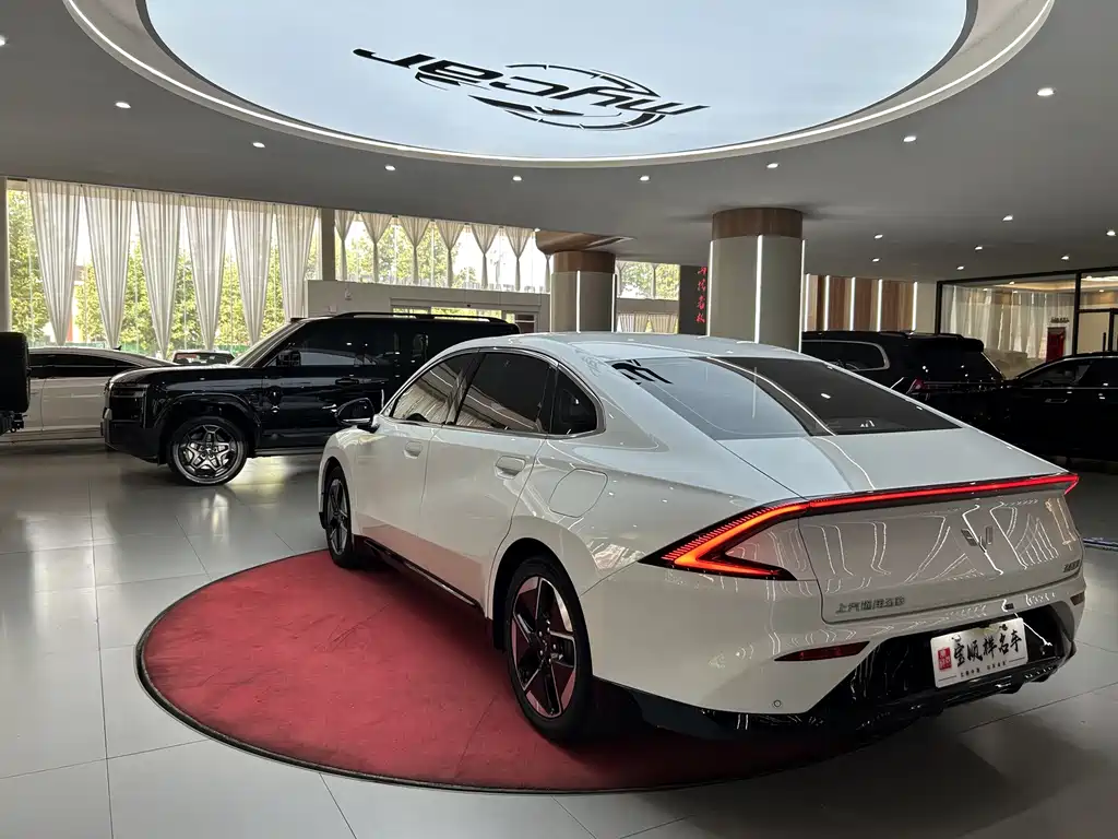 Wuling Xingguang — миниатюра 7