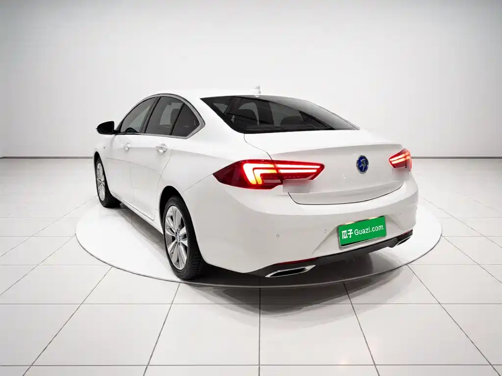 Buick Regal — миниатюра 4