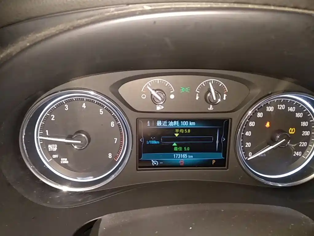 Buick LaCrosse — миниатюра 12