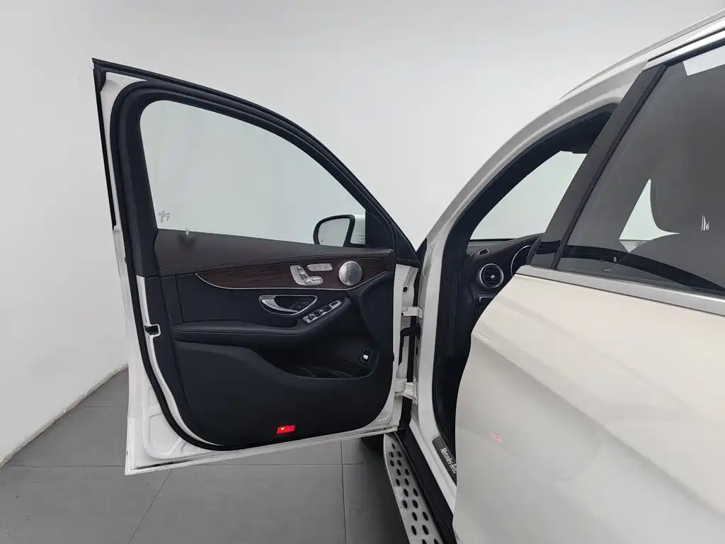 Mercedes-Benz GLC — миниатюра 8