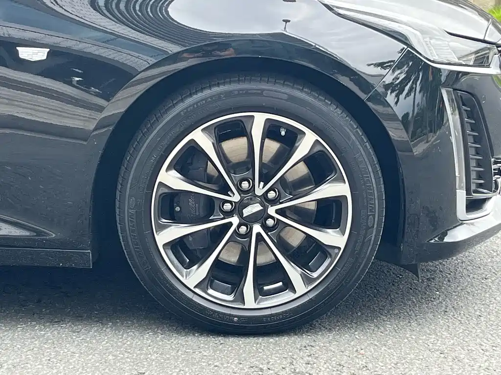 Cadillac CT5 — миниатюра 18