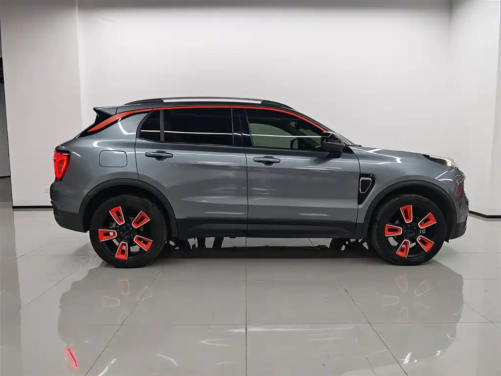 Lynk & Co 01 — миниатюра 3