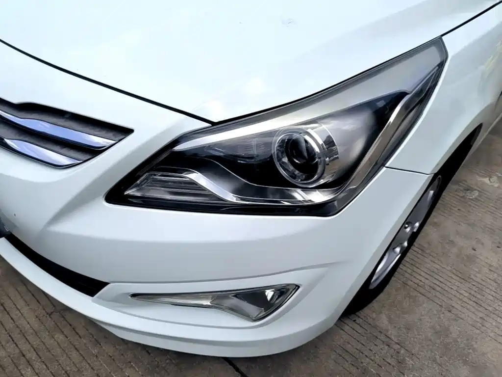 Hyundai Verna — миниатюра 24