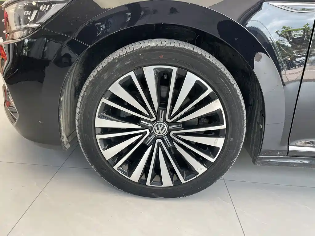 Volkswagen Passat — миниатюра 19