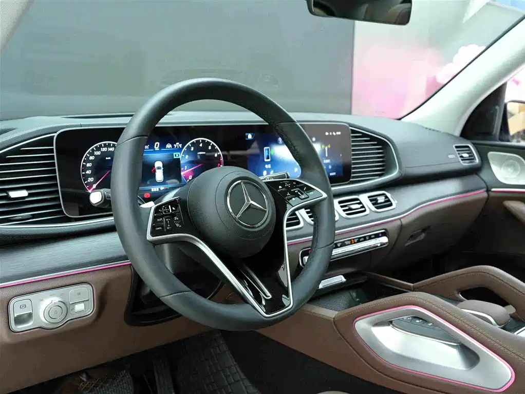 Mercedes-Benz GLE (Import) — миниатюра 7