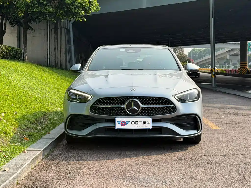 Mercedes-Benz C-Class — миниатюра 2