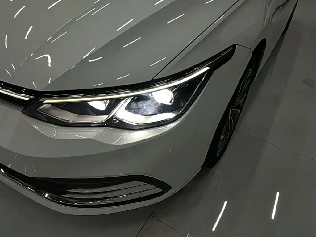 Volkswagen Golf — миниатюра 24