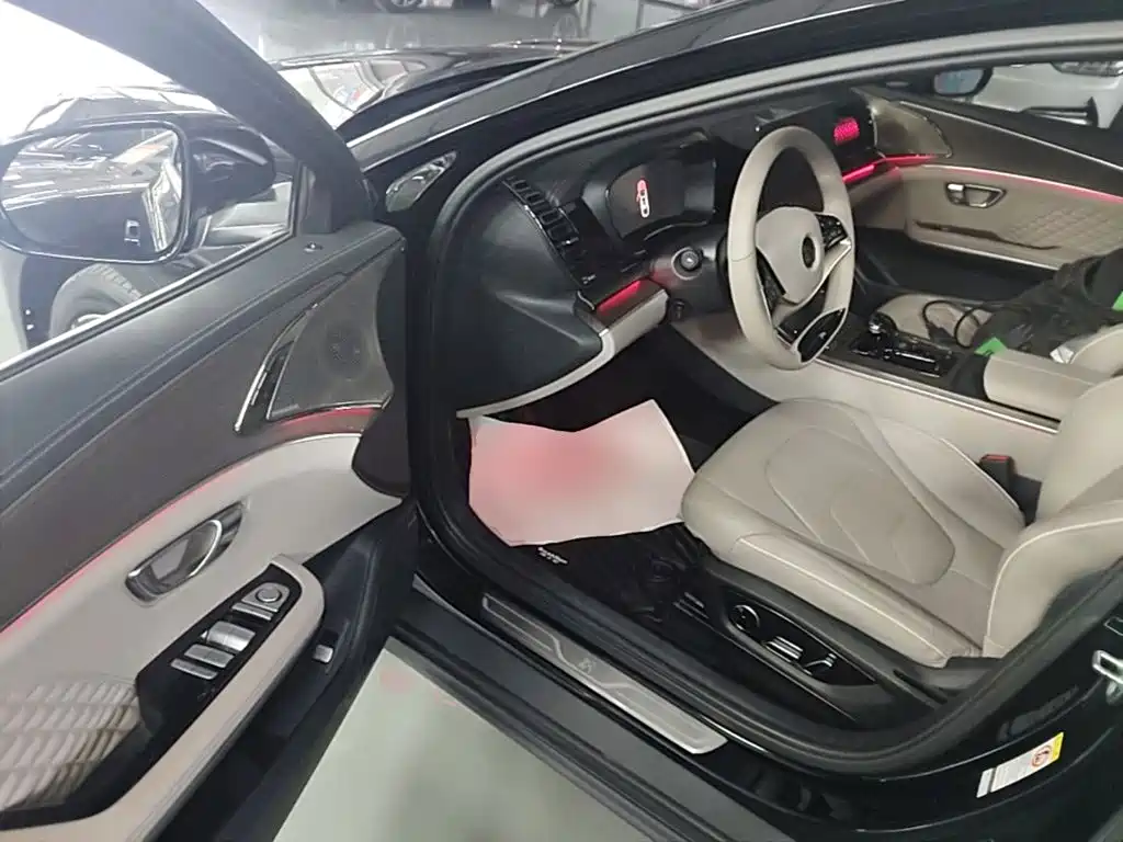 BYD Han — миниатюра 16
