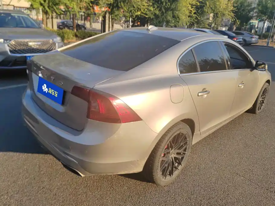 Volvo S60 — миниатюра 3