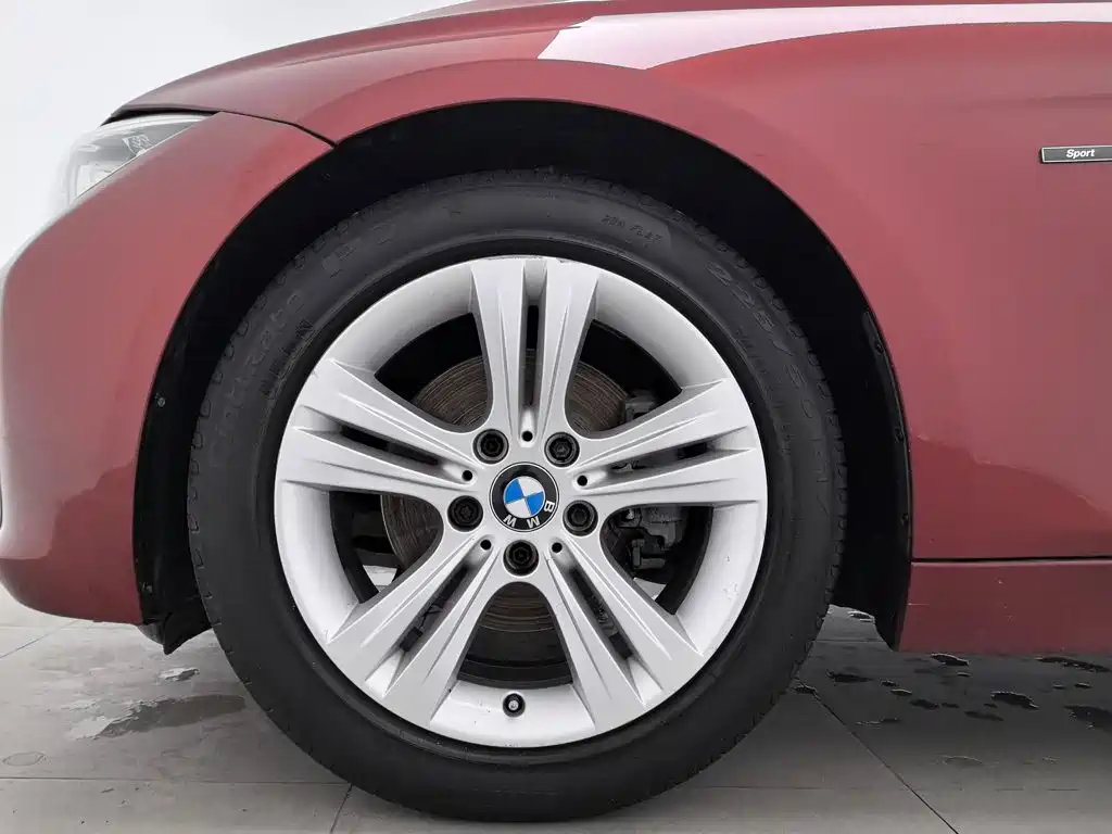 BMW 3 Series — миниатюра 17