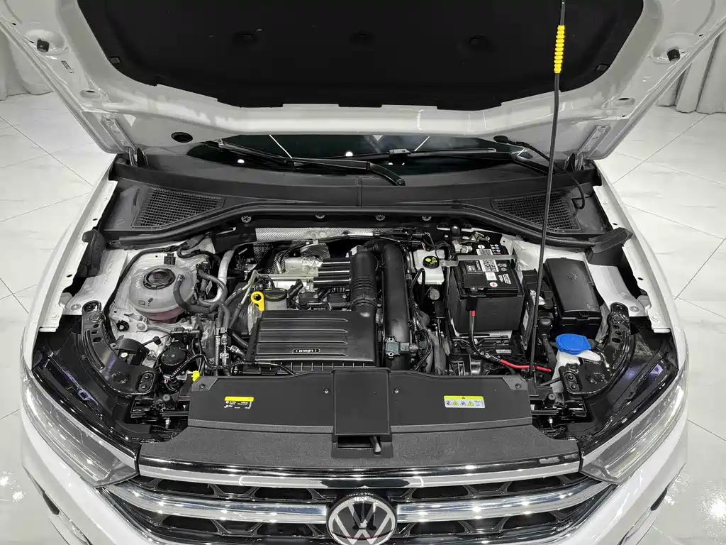 VOLKSWAGEN T ROC EXPLORING SONGS