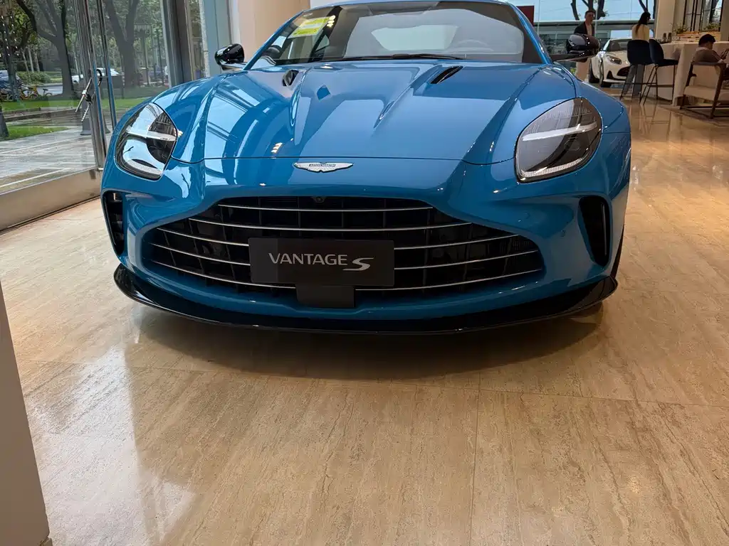 Aston Martin V8 Vantage