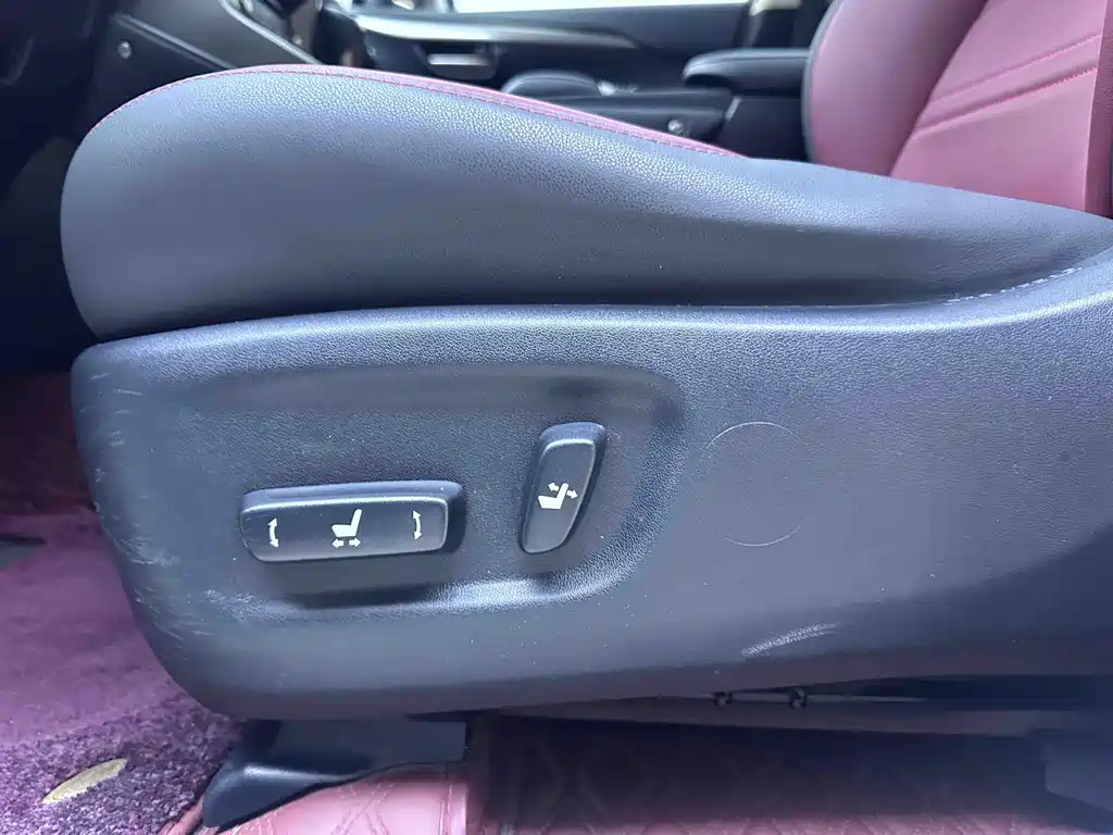 Lexus NX — миниатюра 16