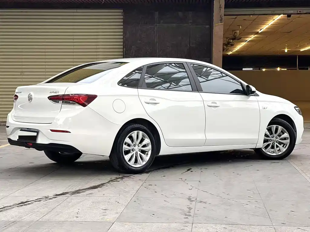Buick Excelle — миниатюра 8
