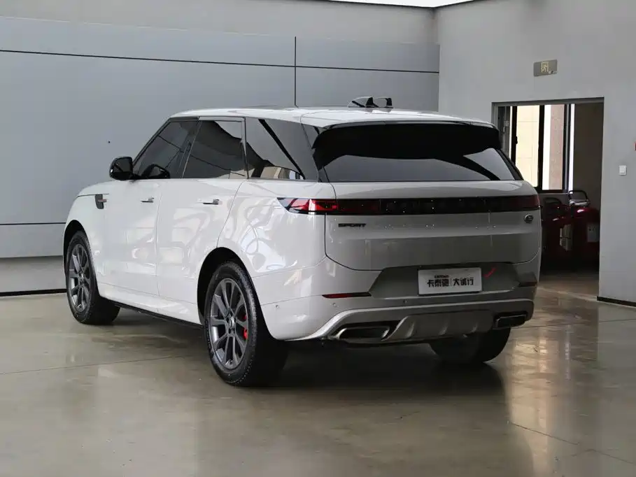 Land Rover Sport — миниатюра 31