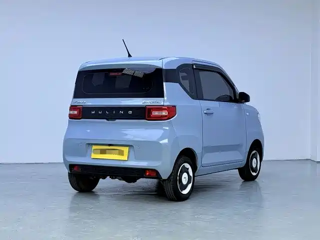Wuling MINIEV — миниатюра 6
