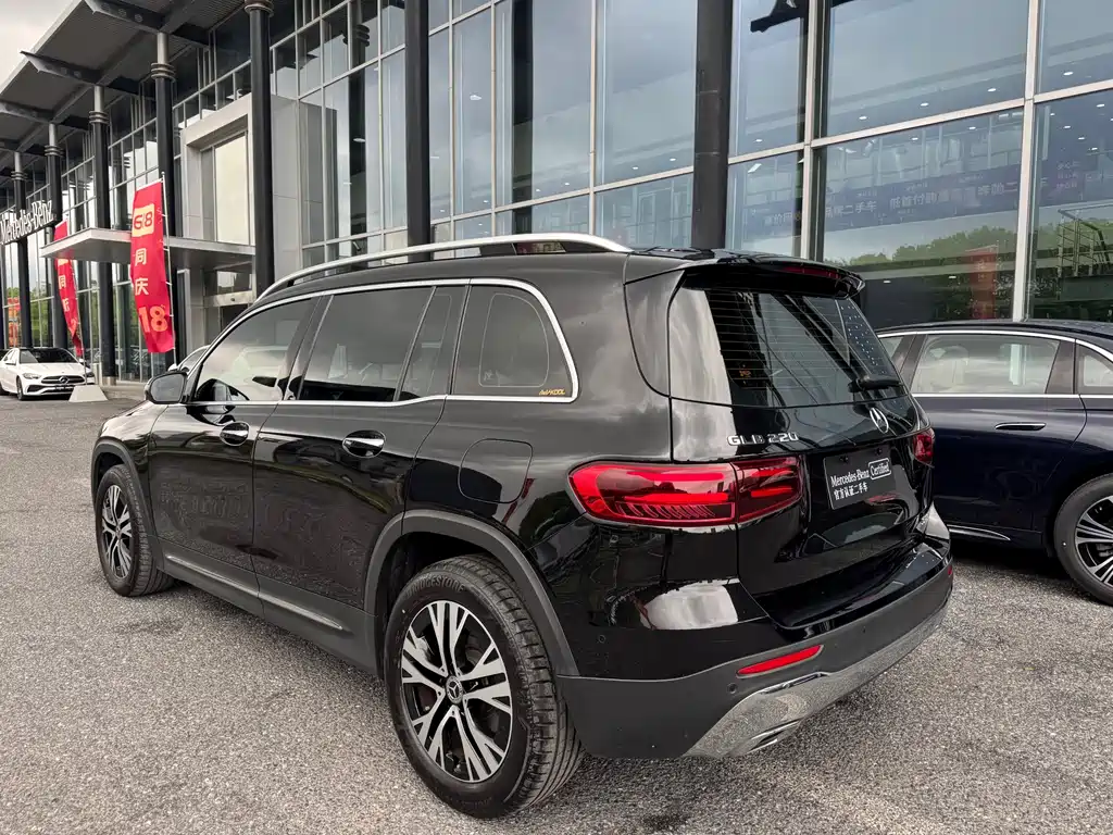 Mercedes-Benz GLB 2024 GLB 220