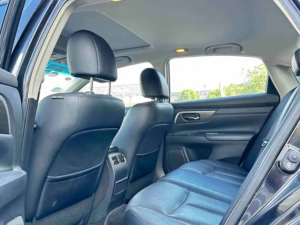 Nissan Teana — миниатюра 6