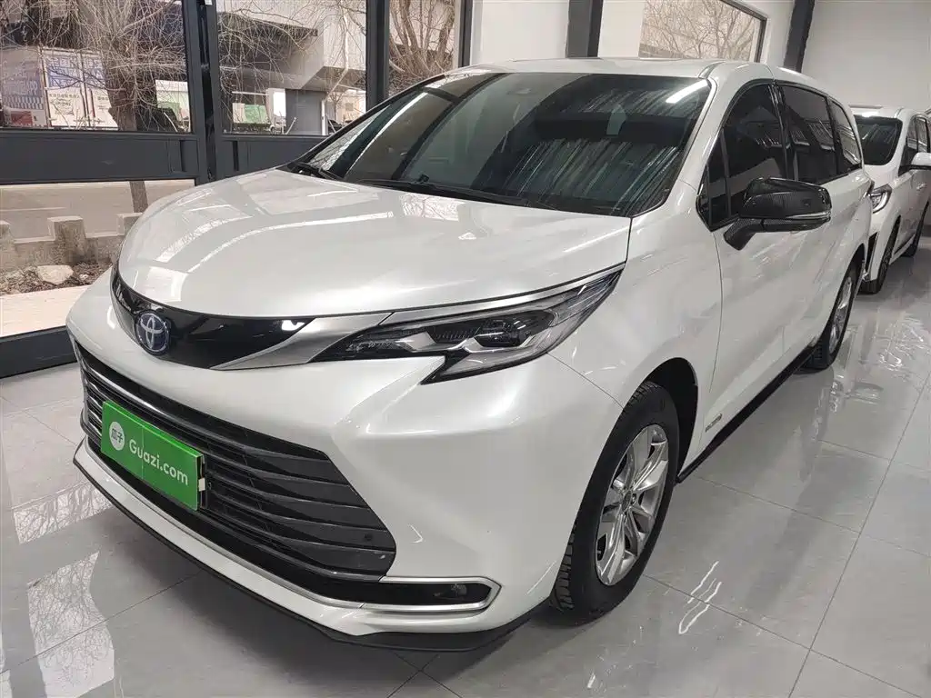 Toyota Sienna 2023