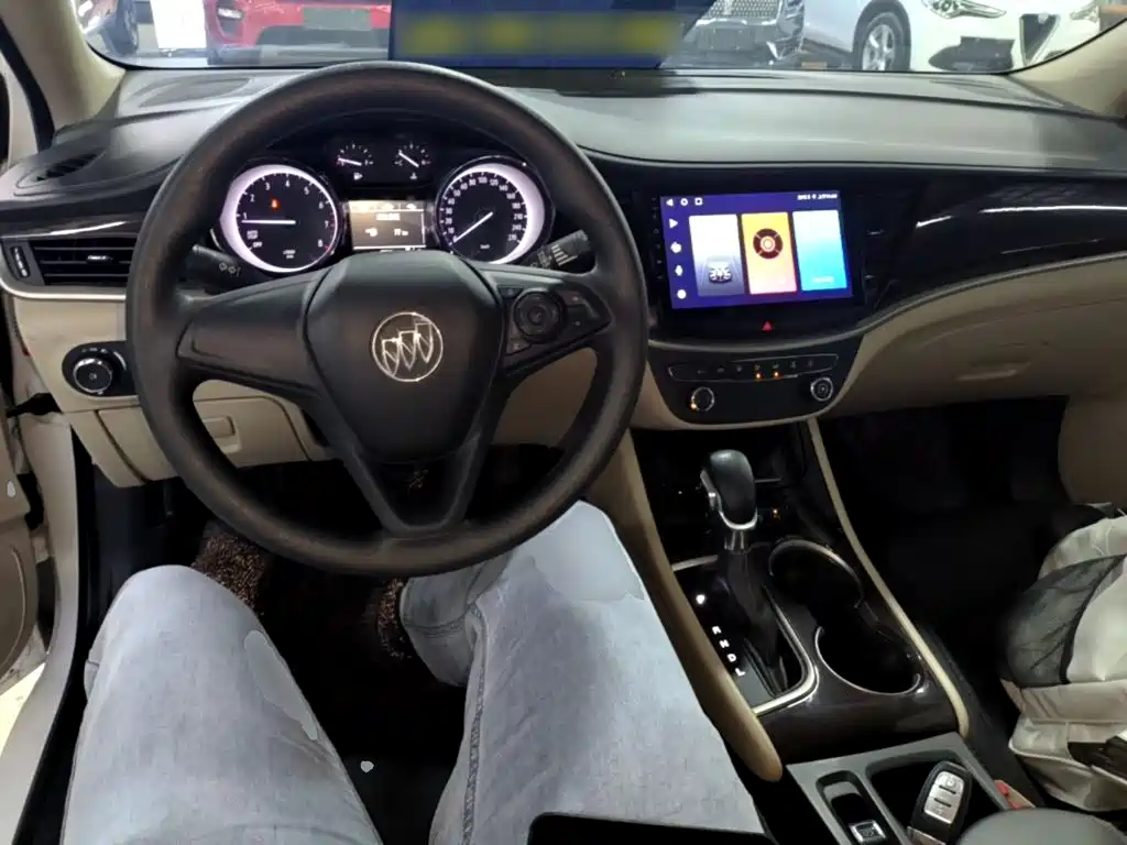 Buick Verano — миниатюра 10
