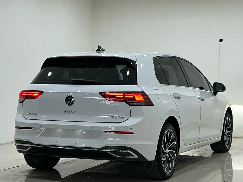 Volkswagen Golf — миниатюра 7