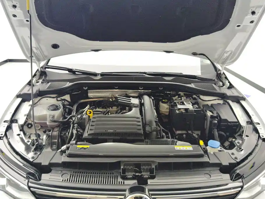 Volkswagen Golf — миниатюра 10