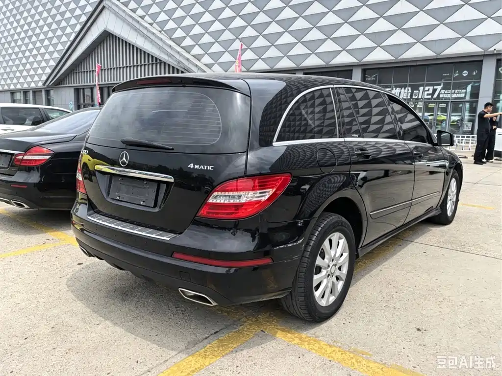 Mercedes-Benz R-Class — миниатюра 13