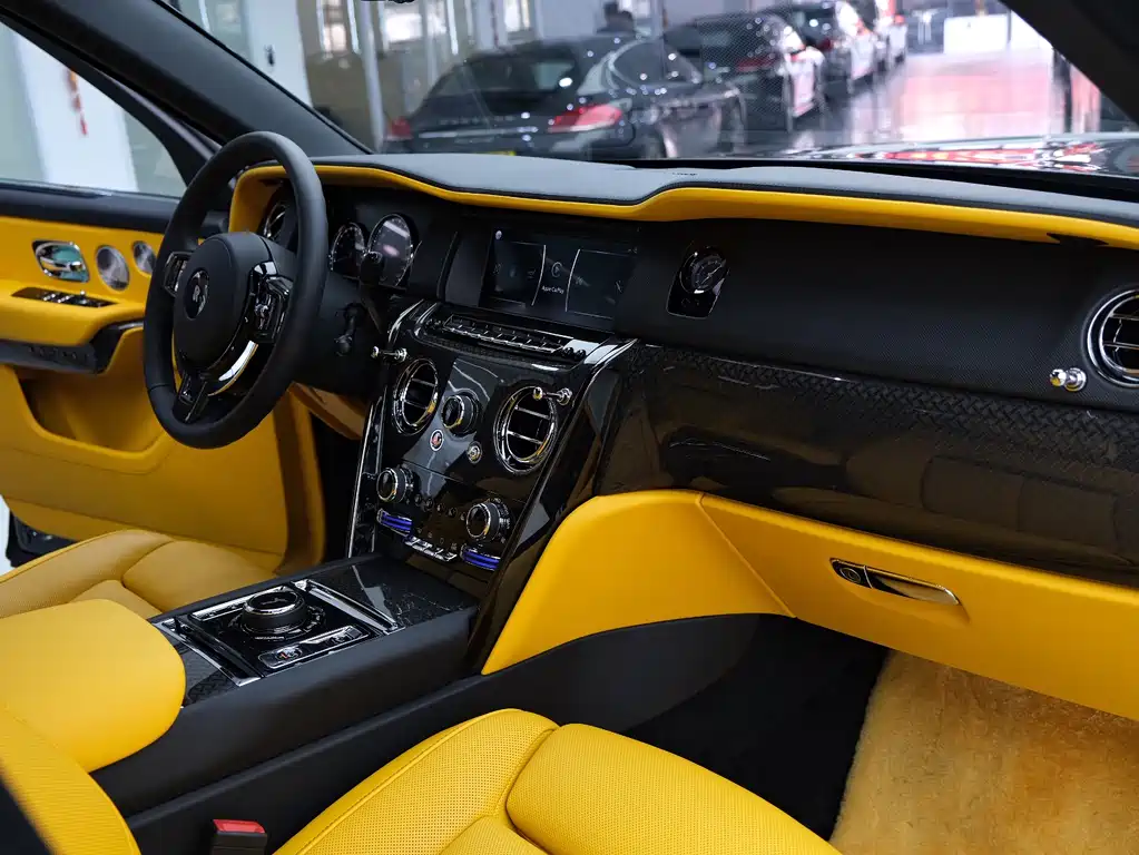 ROLLS-ROYCE CULLINAN