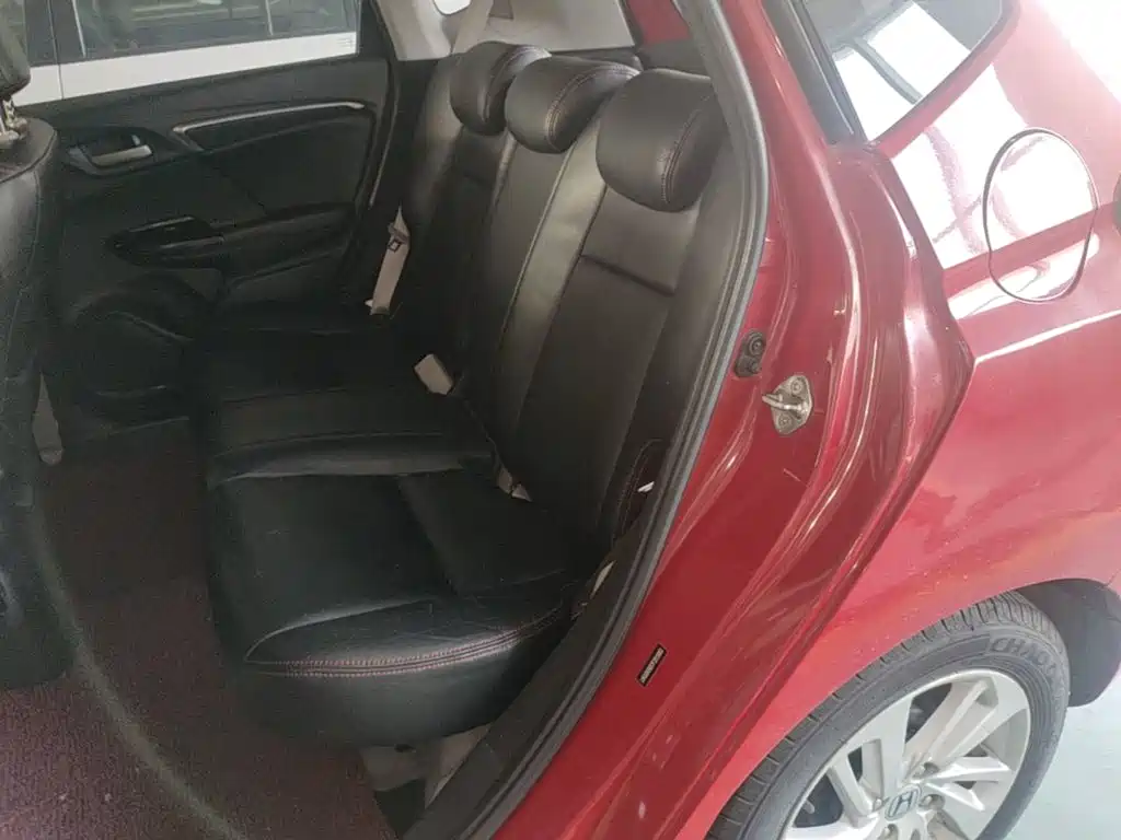 Honda Fit — миниатюра 17