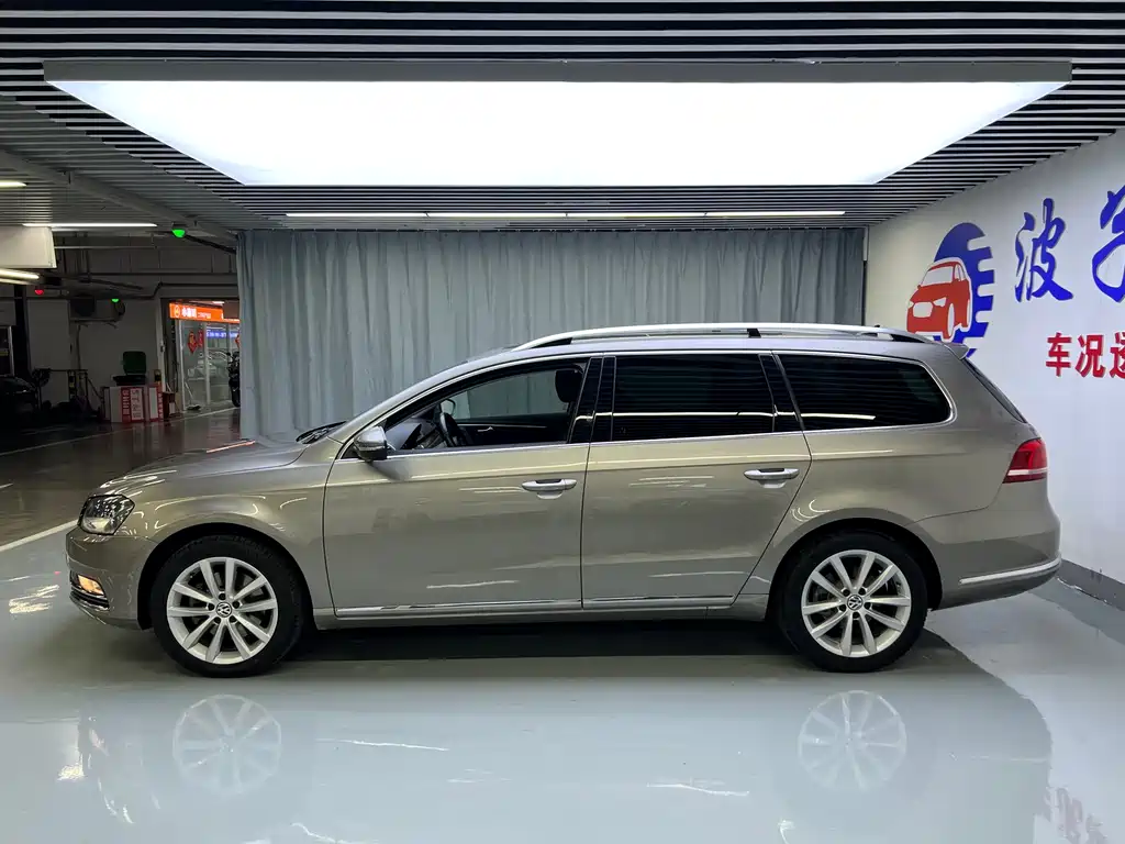 Volkswagen Magotan (Import) — миниатюра 4