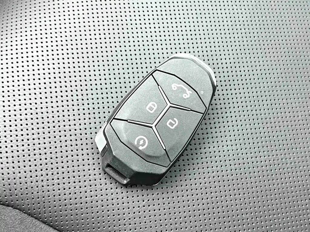 Lynk & Co 03 — миниатюра 7