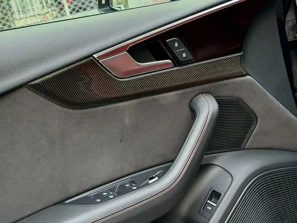 Audi S4 — миниатюра 9