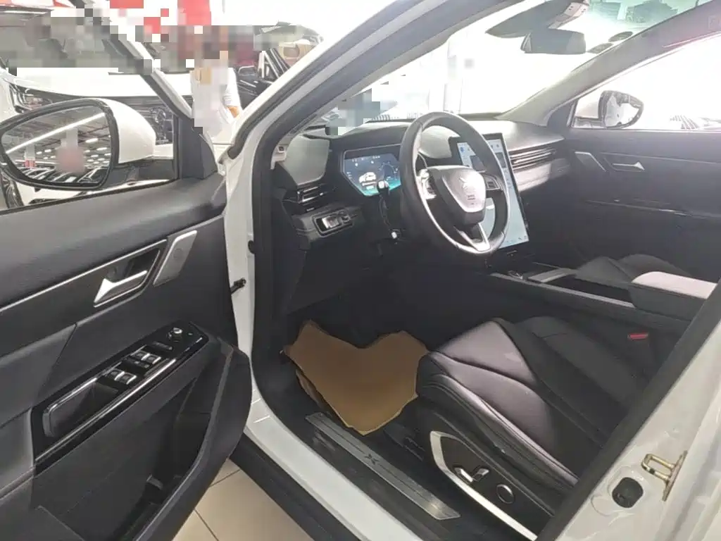 XPeng G3 — миниатюра 16