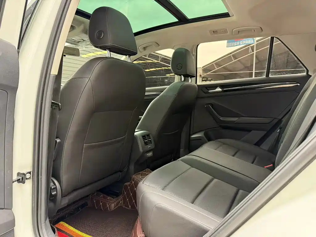 Volkswagen T-Roc 280TSI DSG 2WD Comfort Type China V, фото 8