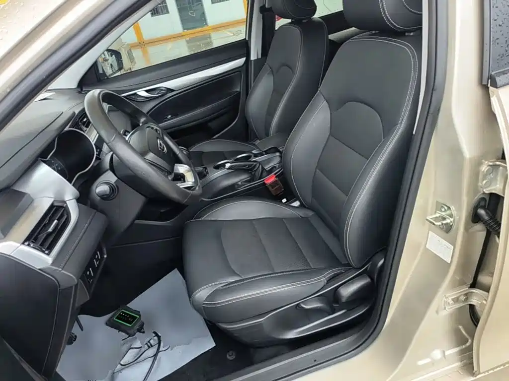 Geely Emgrand — миниатюра 15