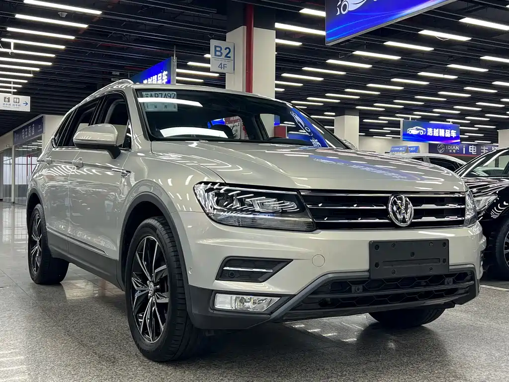 Volkswagen Tiguan L — миниатюра 3
