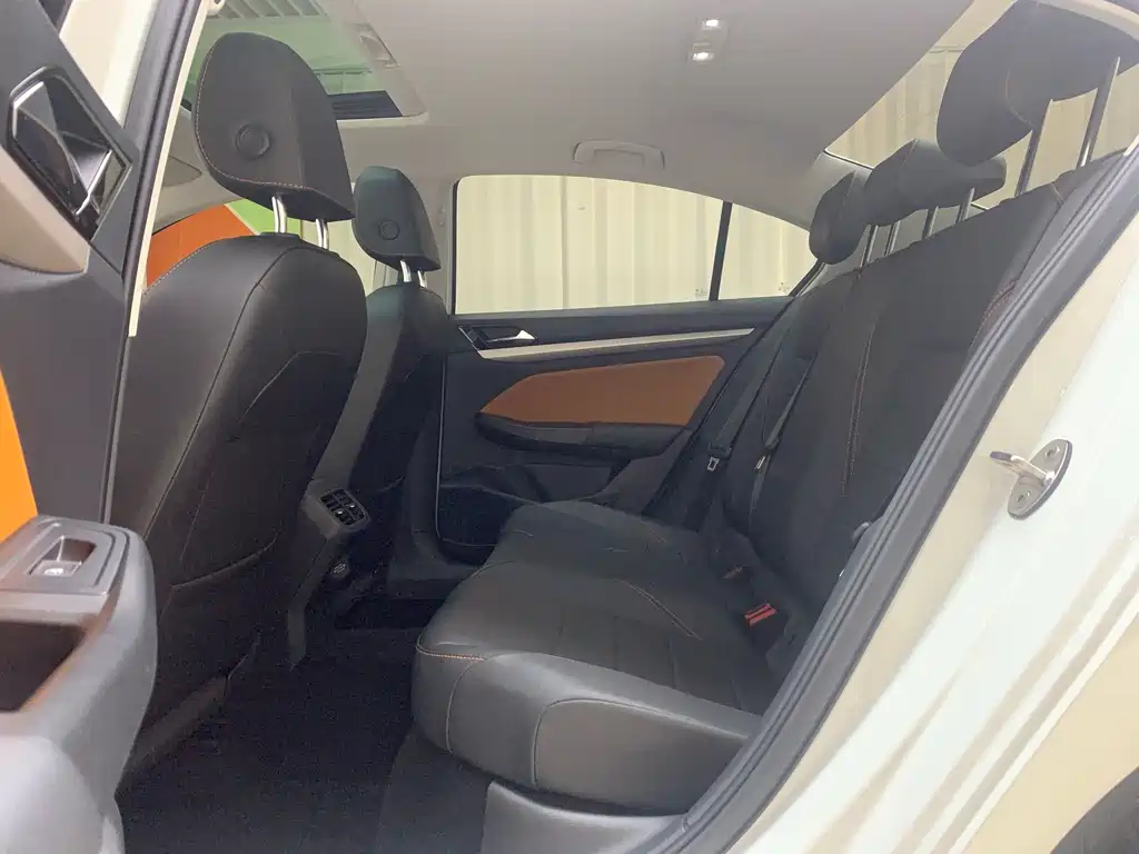 Volkswagen Bora 2023 200TSI DSG