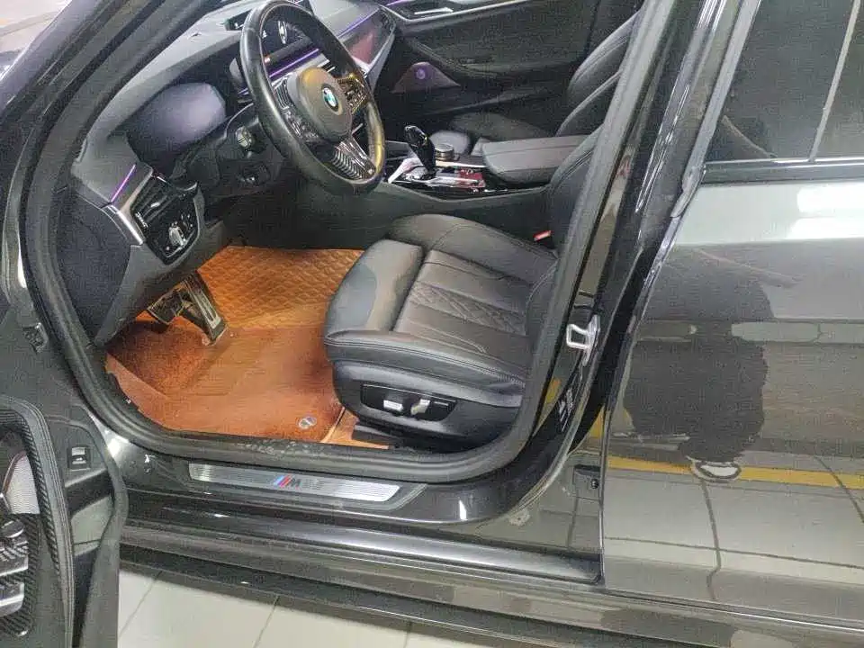 BMW 5 Series (Import) — миниатюра 6