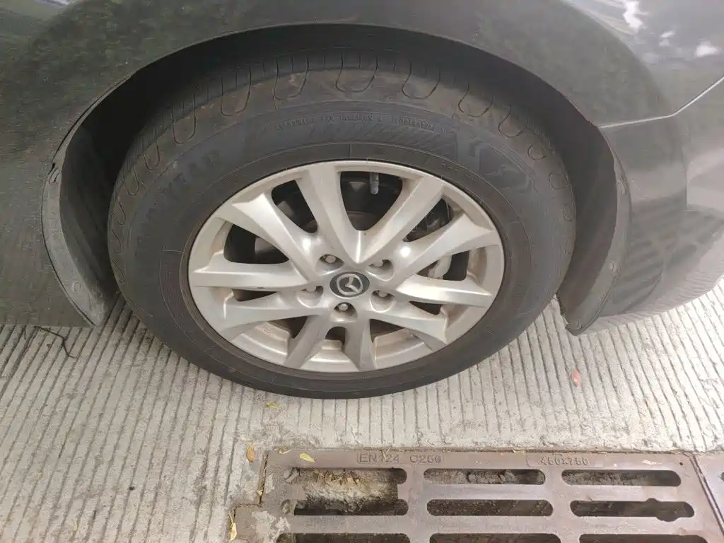 Mazda 3 Axela — миниатюра 8