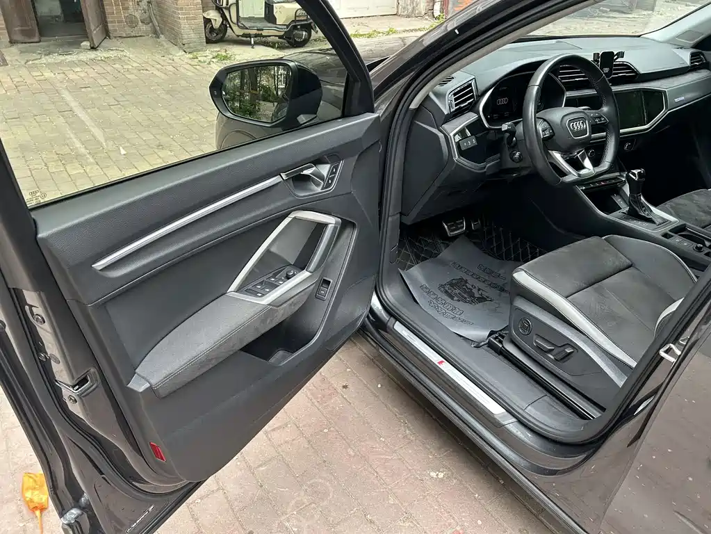 Audi Q3 — миниатюра 10