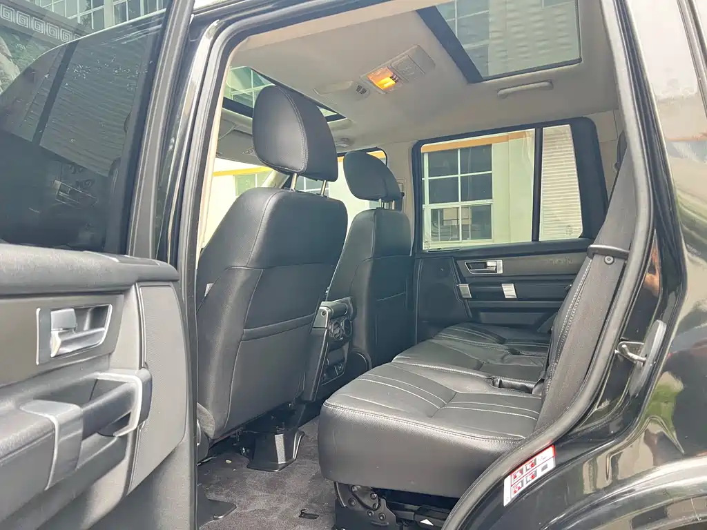 Land Rover Discovery 2015 3.0 SC V6 SE