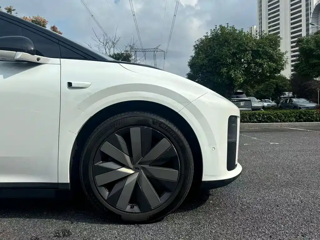 Li Auto Li i8 — миниатюра 7