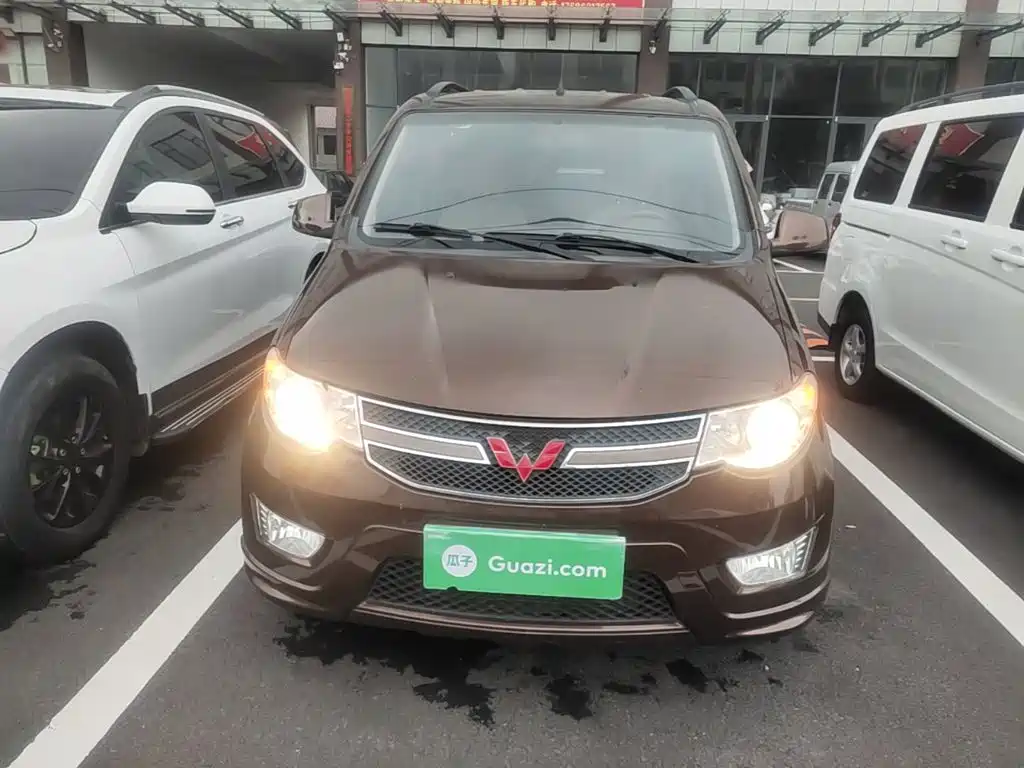 Wuling Hongguang — миниатюра 3