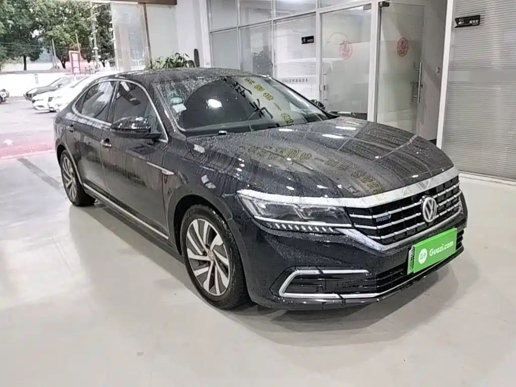 Volkswagen Passat PHEV — миниатюра 4