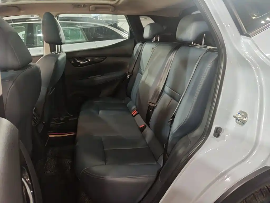 Nissan Qashqai — миниатюра 17