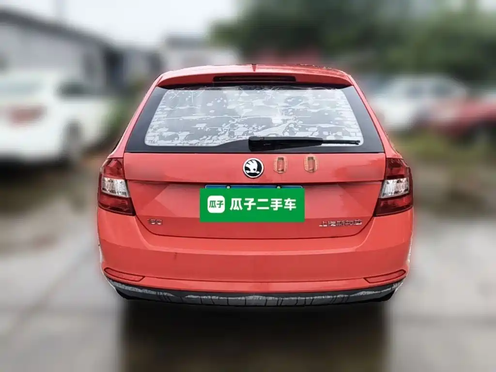 Skoda Rapid Spaceback — миниатюра 8
