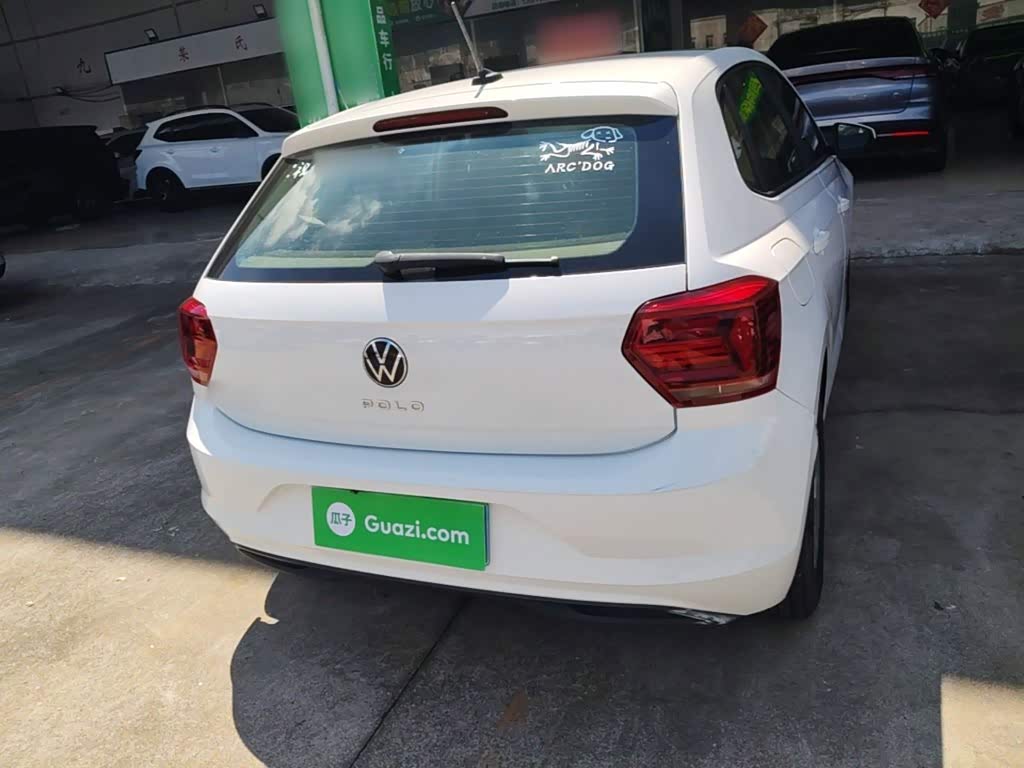 Volkswagen Polo 1.5 л 2023 г. Белый, пробег 46600 км